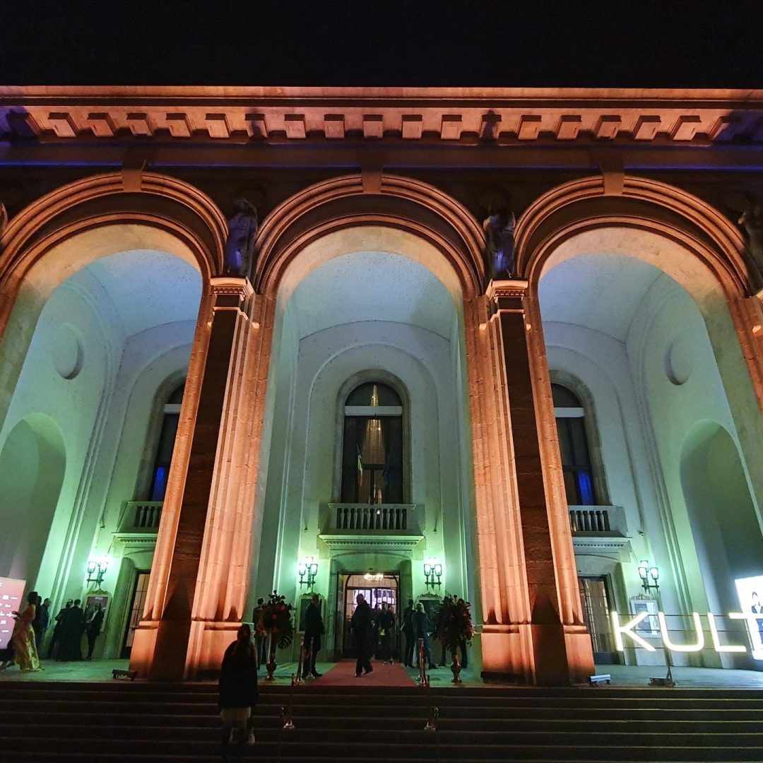 Cabina Foto Black Boothy | Photo Booth Bucuresti 9 Cabina Foto Black Boothy | Photo Booth Bucuresti