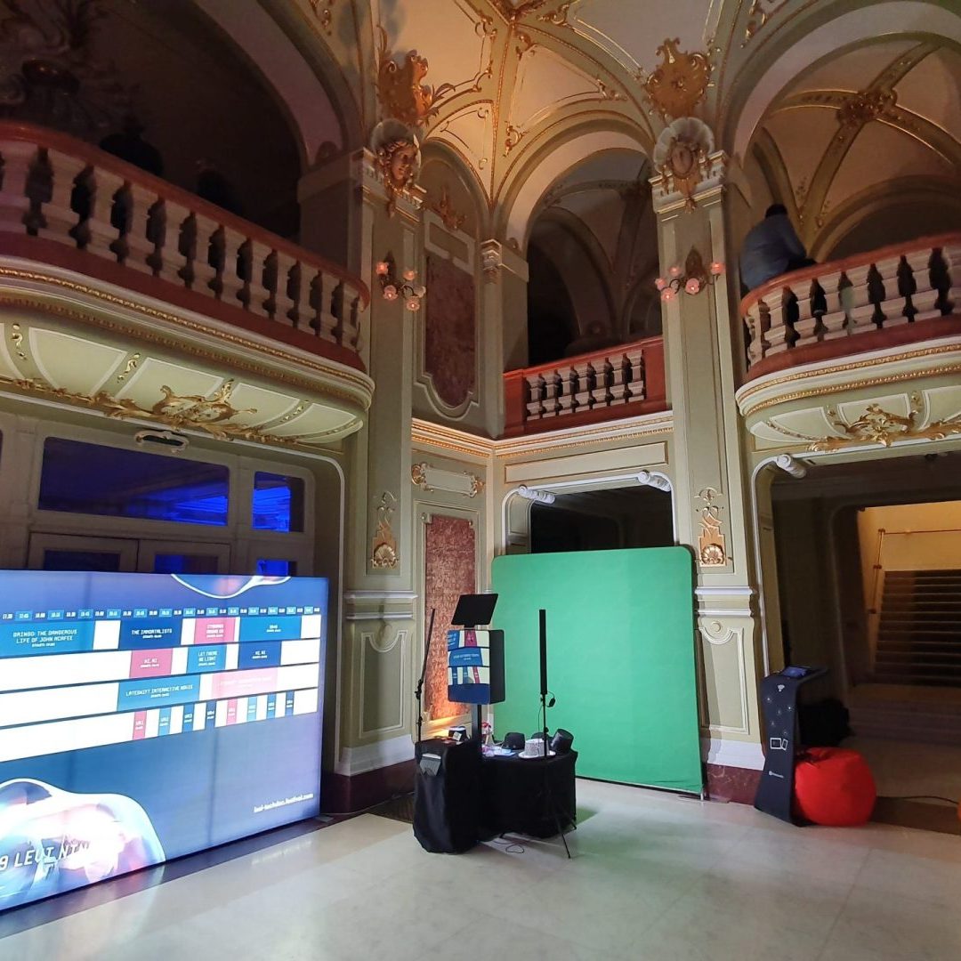 Cabina Foto Black Boothy | Photo Booth Bucuresti 13 Cabina Foto Black Boothy | Photo Booth Bucuresti