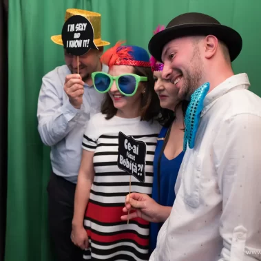 Amintiri haioase la petrecerea mirilor 2018 Credo Events Hall 34 Distractie la Photo Booth Cabina Inchisa cu cele mai tari props uri