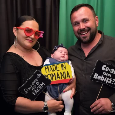 Amintiri haioase la petrecerea mirilor 2018 Credo Events Hall 26 Distractie la Photo Booth Cabina Inchisa cu cele mai tari props uri