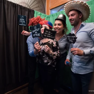 Amintiri haioase la petrecerea mirilor 2018 Credo Events Hall 23 Distractie la Photo Booth Cabina Inchisa cu cele mai tari props uri