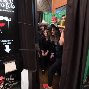 Amintiri haioase la petrecerea mirilor 2018 Credo Events Hall 40 Distractie la Photo Booth Cabina Inchisa