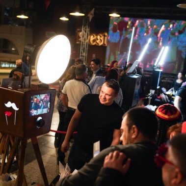 Photo Booth petreceri corporate Bucuresti 14 Cabina Foto retro Bucuresti Beraria H