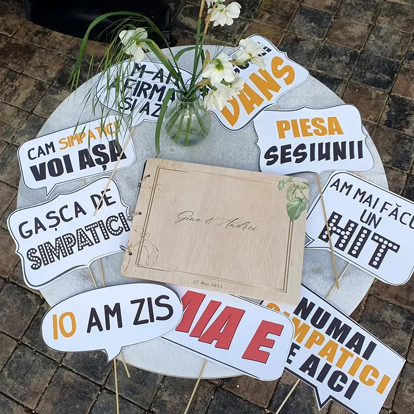 Propsuri personalizate pentru cabina foto 1 Propsuri personalizate cabina foto